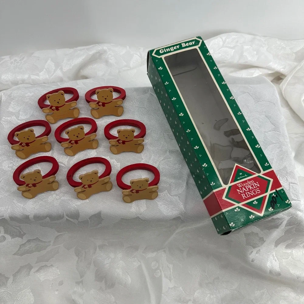 Hallmark Napkin Rings Red Good Ginger Bear Wooden Set of 8 Vintage XNR20-7
